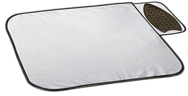 Magnetic ironing mat